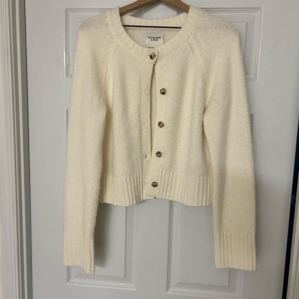 Abercrombie Cream Button-Up Women's Sweater